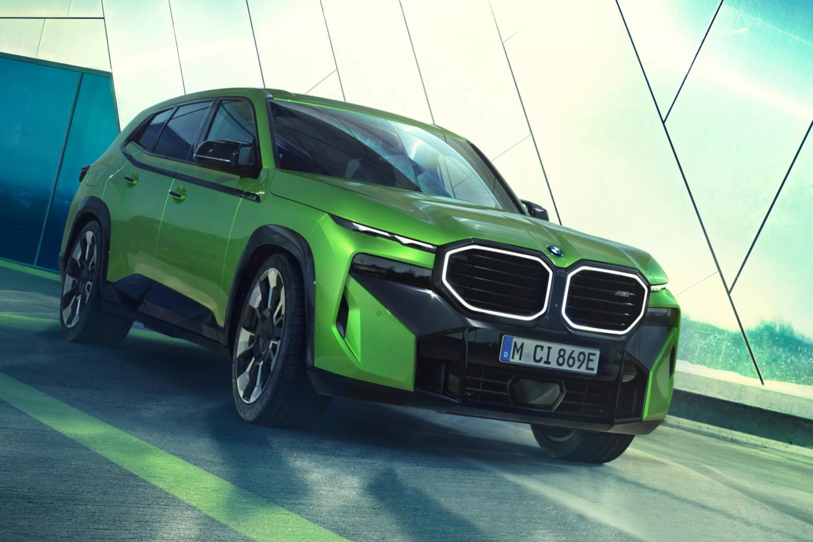 SMALL_bmw-individual_world-of-colours-4_3to2